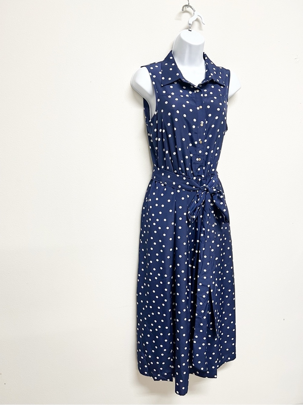 1901 Womens Navy White Polka Dot Sleeveless Tie Waist Button Up Midi Dress - Picture 3 of 9